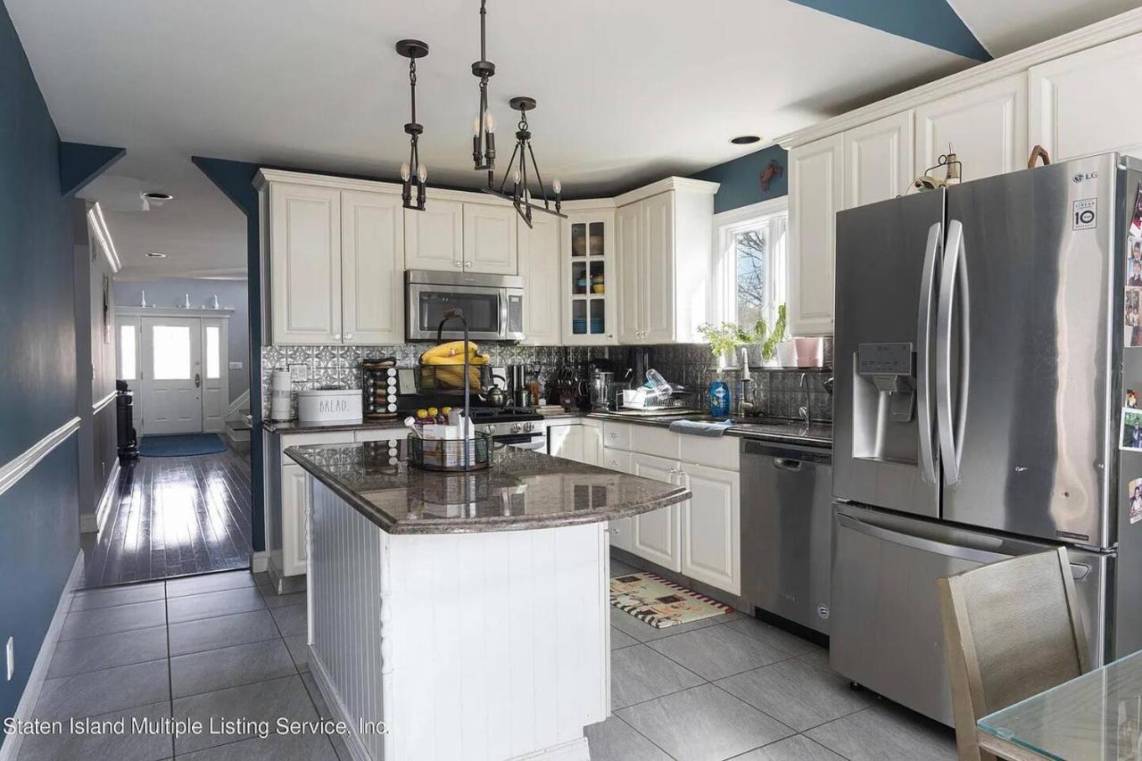 Like In Nyc W/5 Bedrooms And Pool Holiday home New York