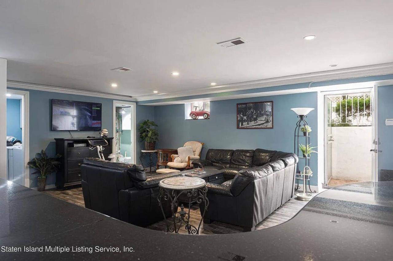 Like In Nyc W/5 Bedrooms And Pool Holiday home New York