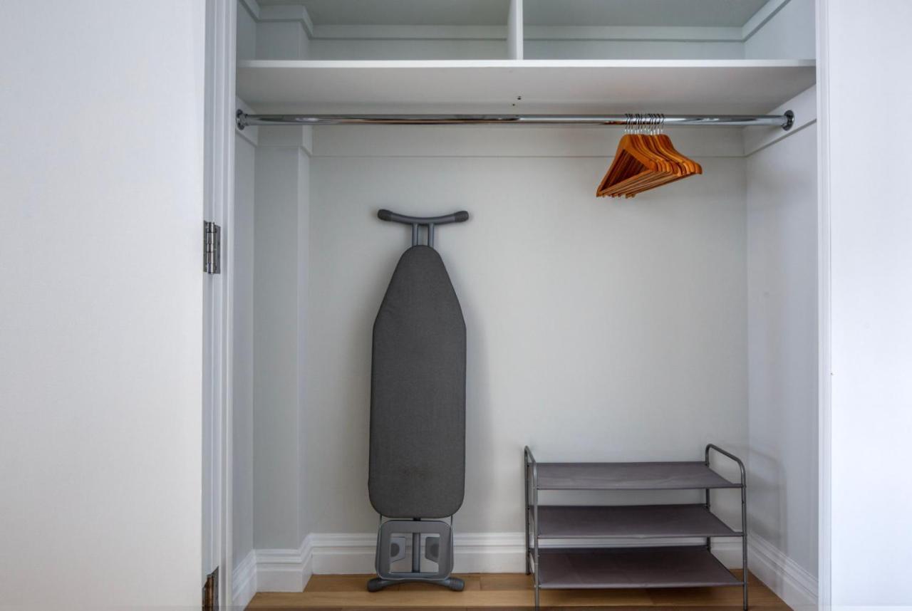 Midtown 2br W Gym Wd Nr Times Square Nyc-1348 New York