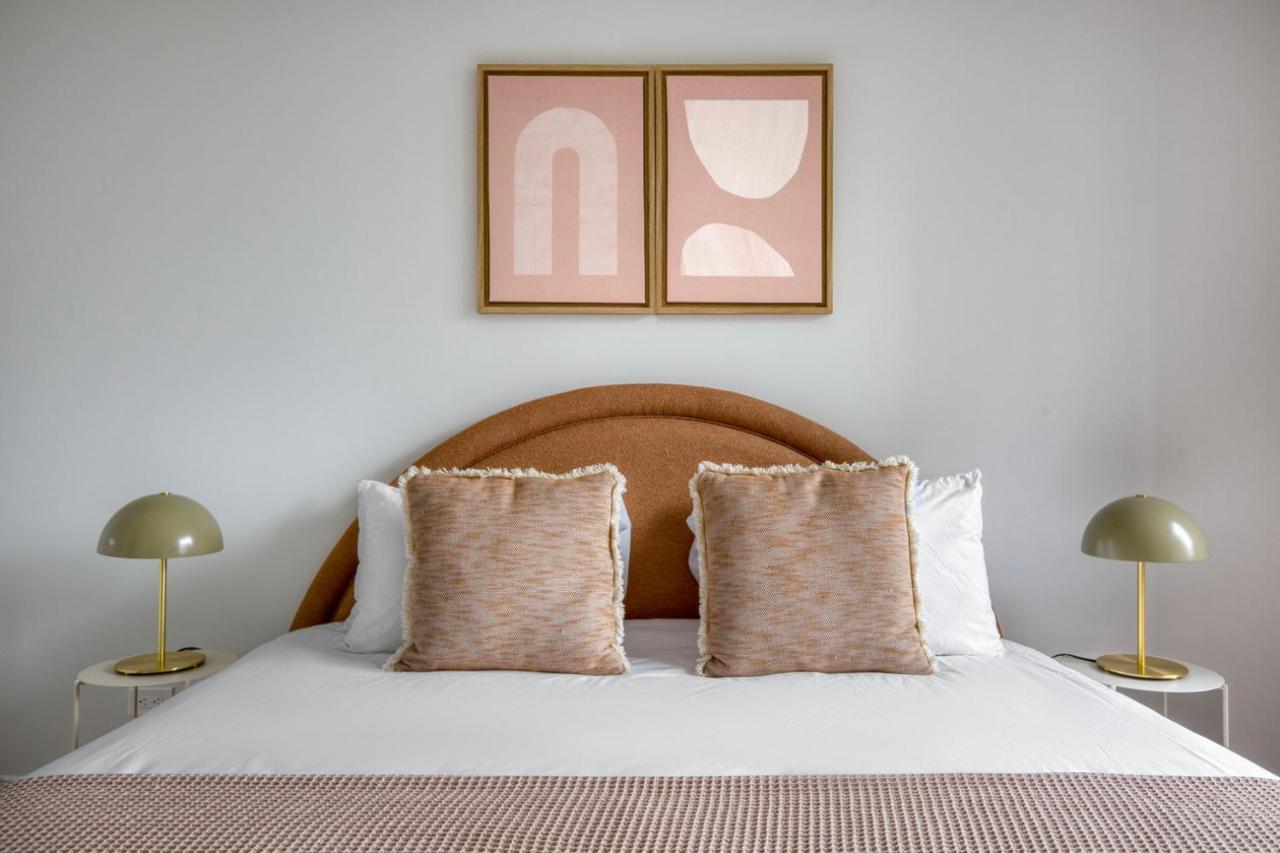 Midtown 2br W Gym Wd Nr Times Square Nyc-1348 *