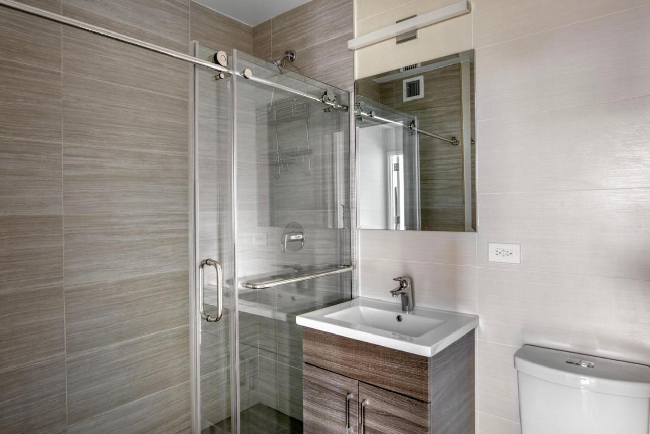 Midtown 2br W Gym Wd Nr Times Square Nyc-1348 * New York