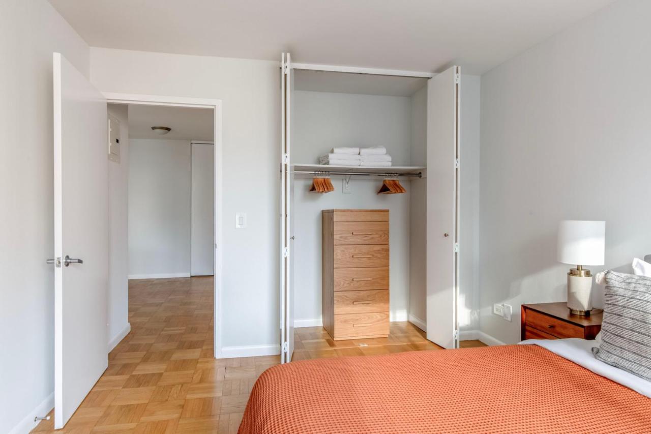 Appartement Midtown 1br W Elevator Gym Nr Times Square Nyc-1350 New York