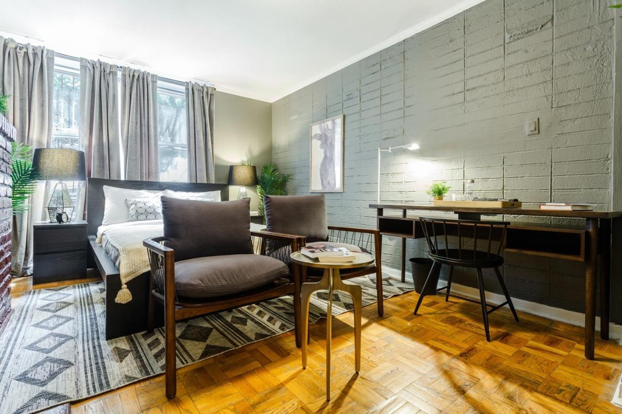 Apartment 203: Murray Hill *
