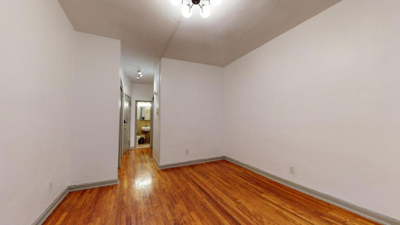 Apartment 388: Upper East Side *