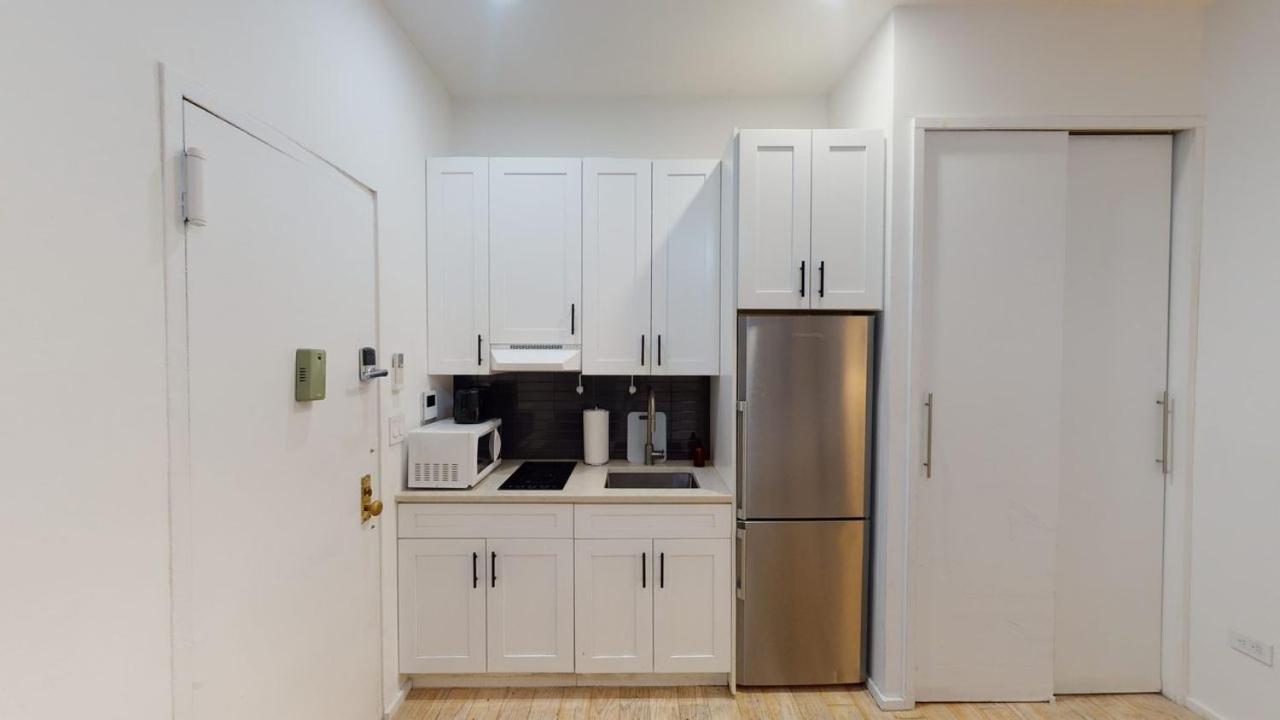432: Upper West Side Apartment