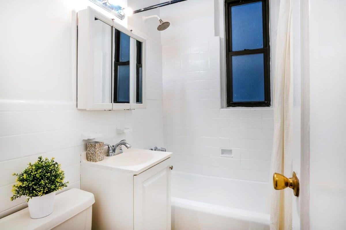 Apartment 105-1g Park Ave Location Value Sleeps3