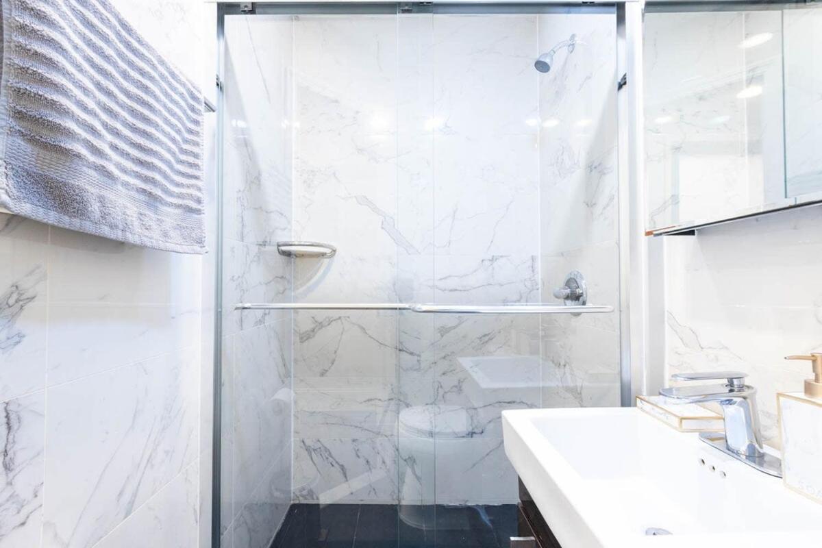 69-4c Prime Lower East Side 1br Brand New