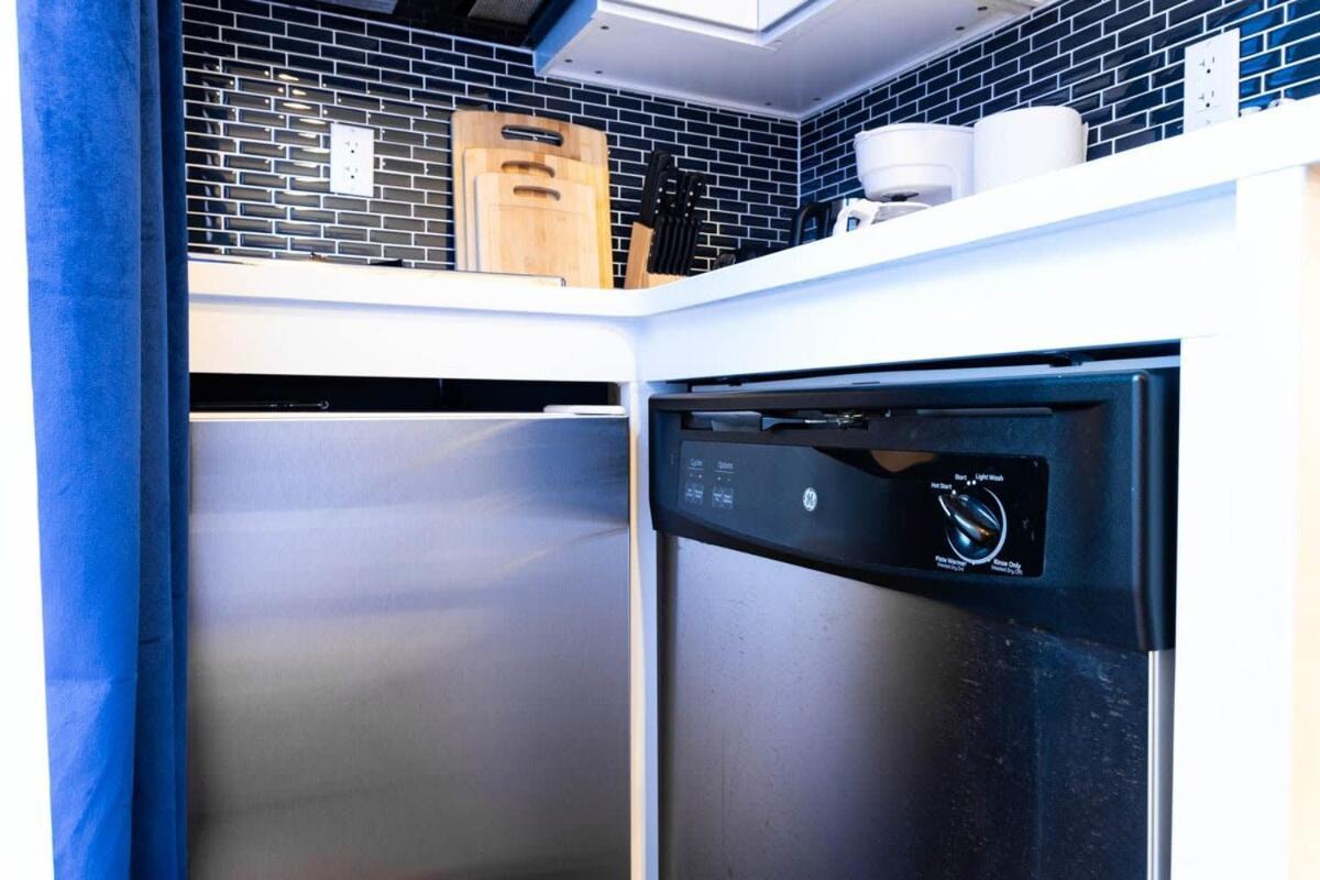 69-4c Prime Lower East Side 1br Brand New Apartment