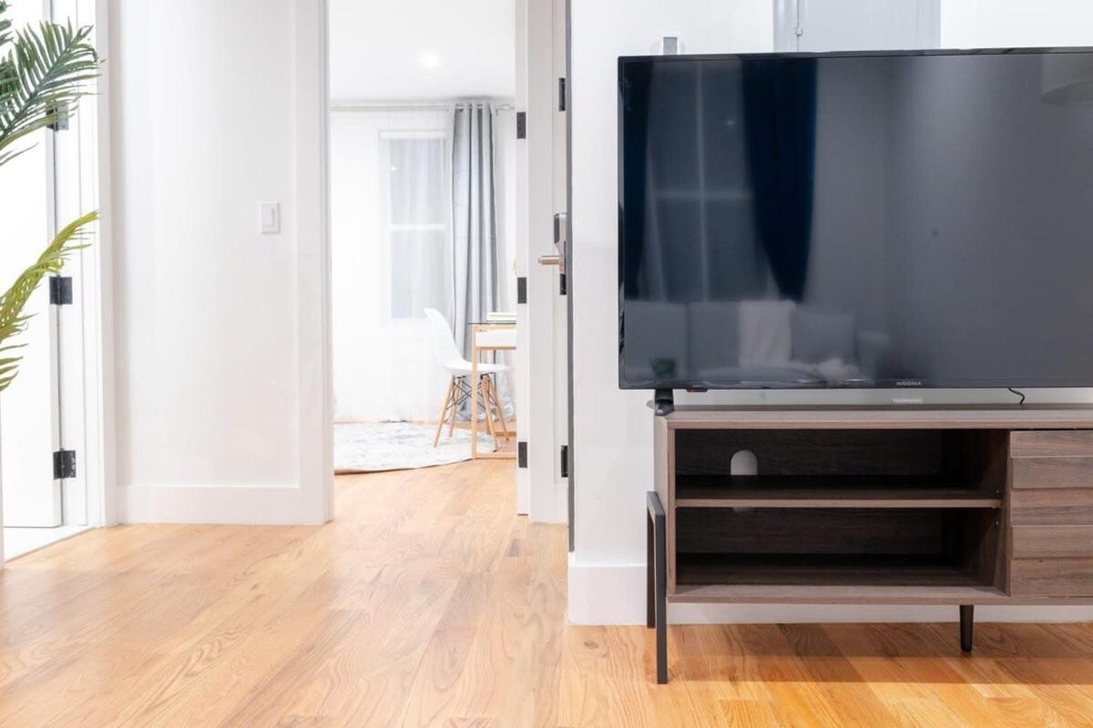 323-1 Specious 2br Williamsburg New York