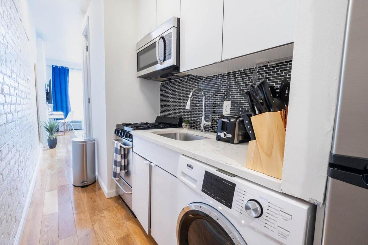 Appartement 26-4a New Prime 20's W D Shared Courtyard New York