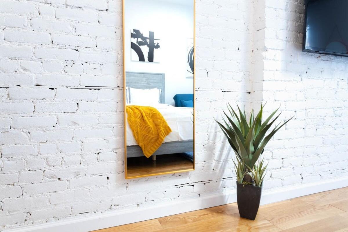Appartement 26-4a New Prime 20's W D Shared Courtyard *