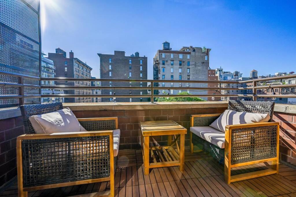 Modern One Bedroom With Private Balcony Apartment