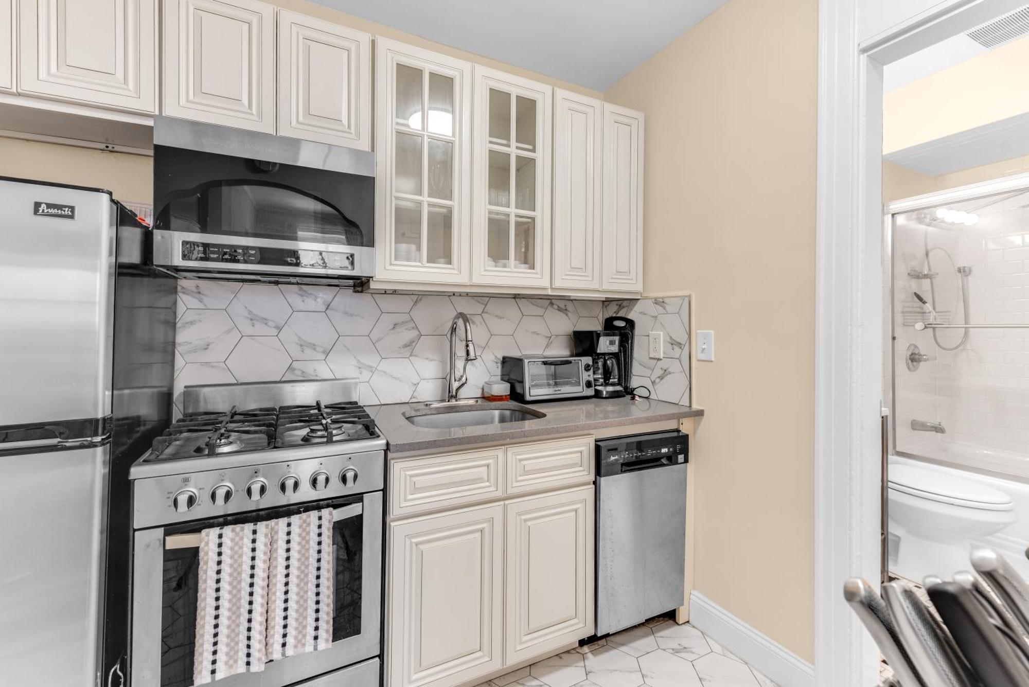 Charming 2bd In Brooklyn Heights New York