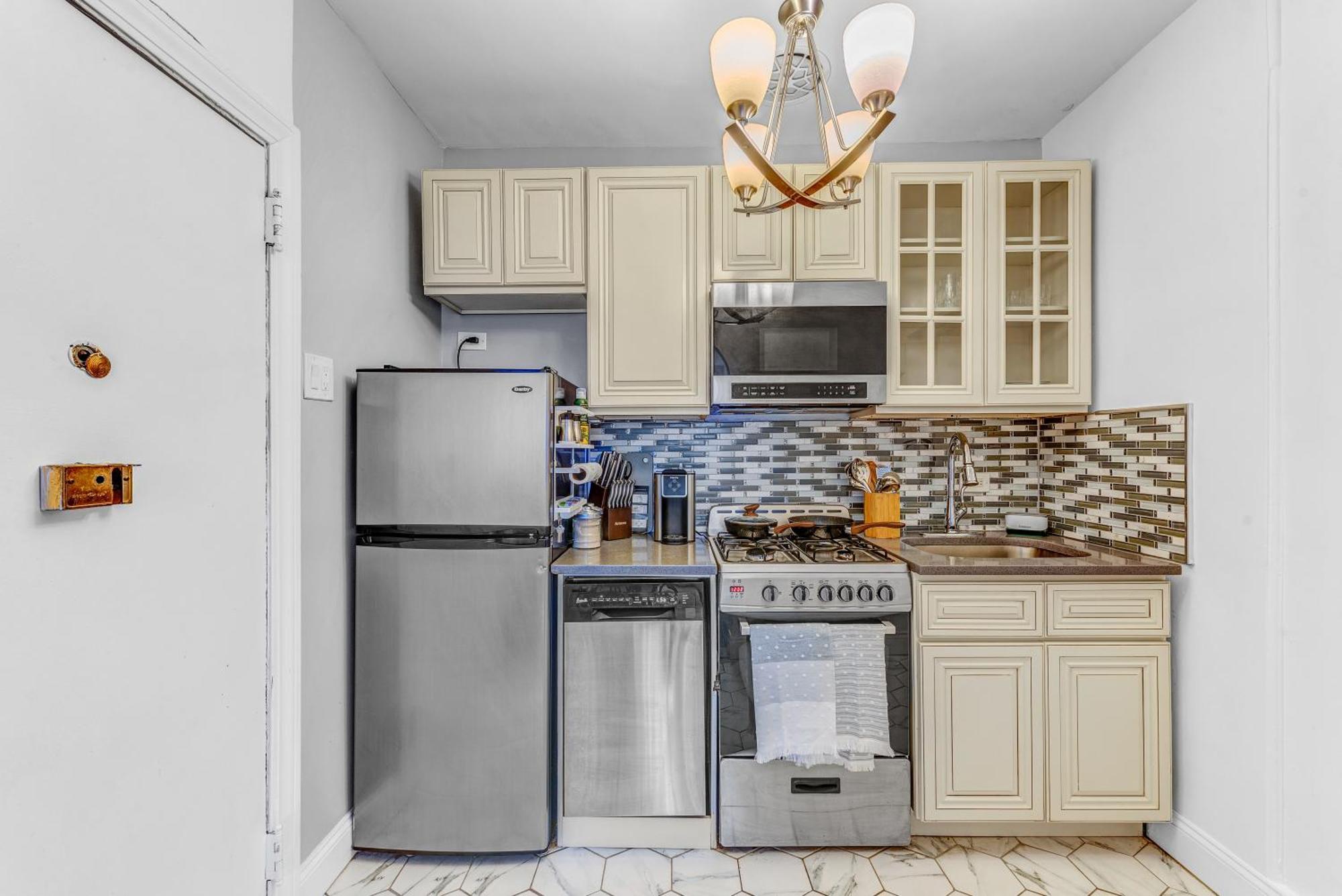 2bd Stylish Brooklyn Heights - Steps Waterfront * New York