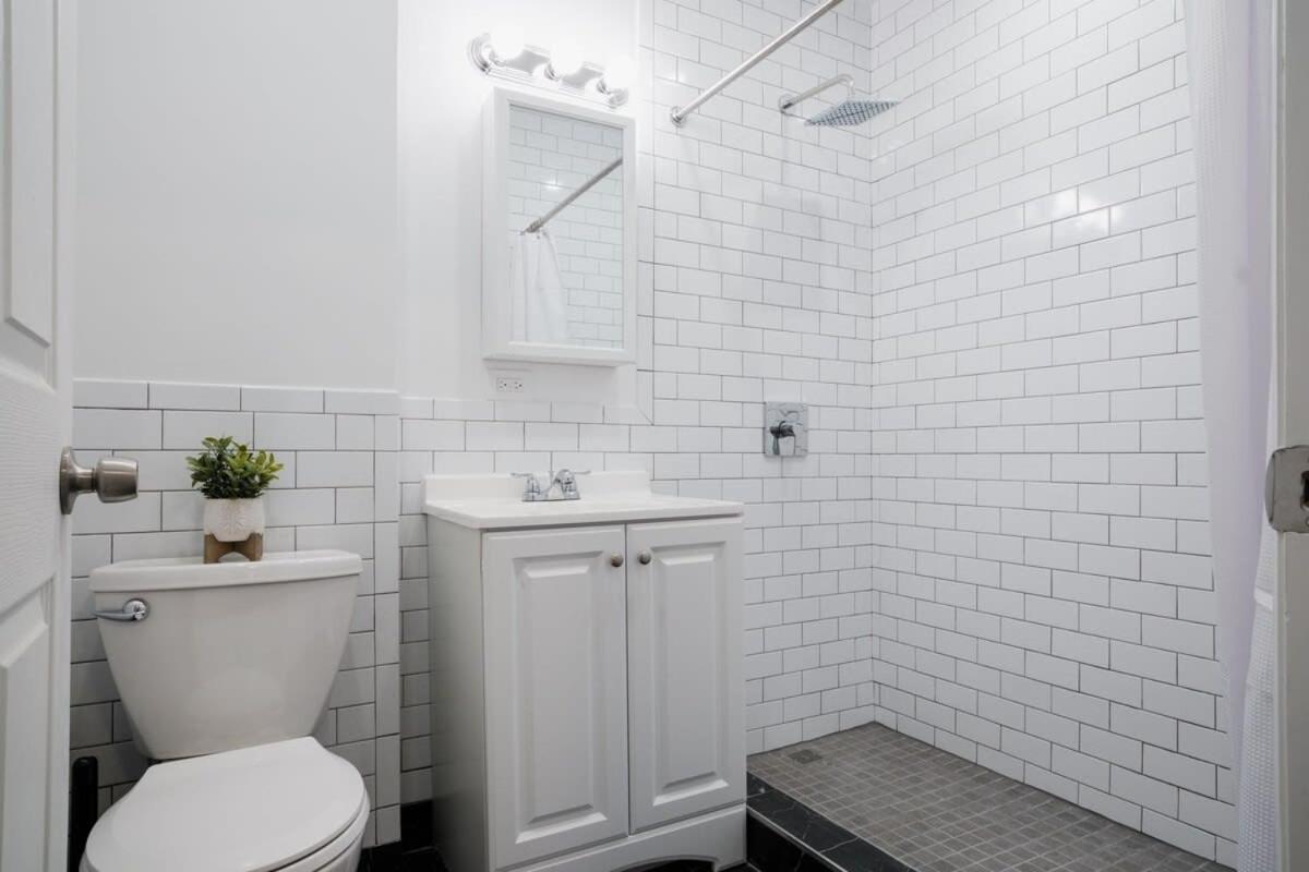 74-4a 2br 2baths In Prime Upper West Side W D Gym Appartement New York