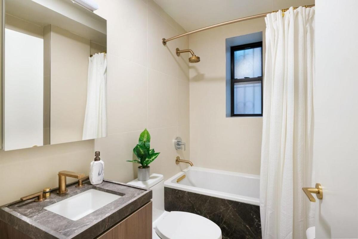Appartement 76-1d Brand New 4br 3bth Ues Doorman Gym