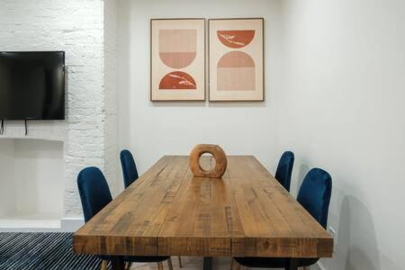 3br 2baths With Private Outdoors Apartment