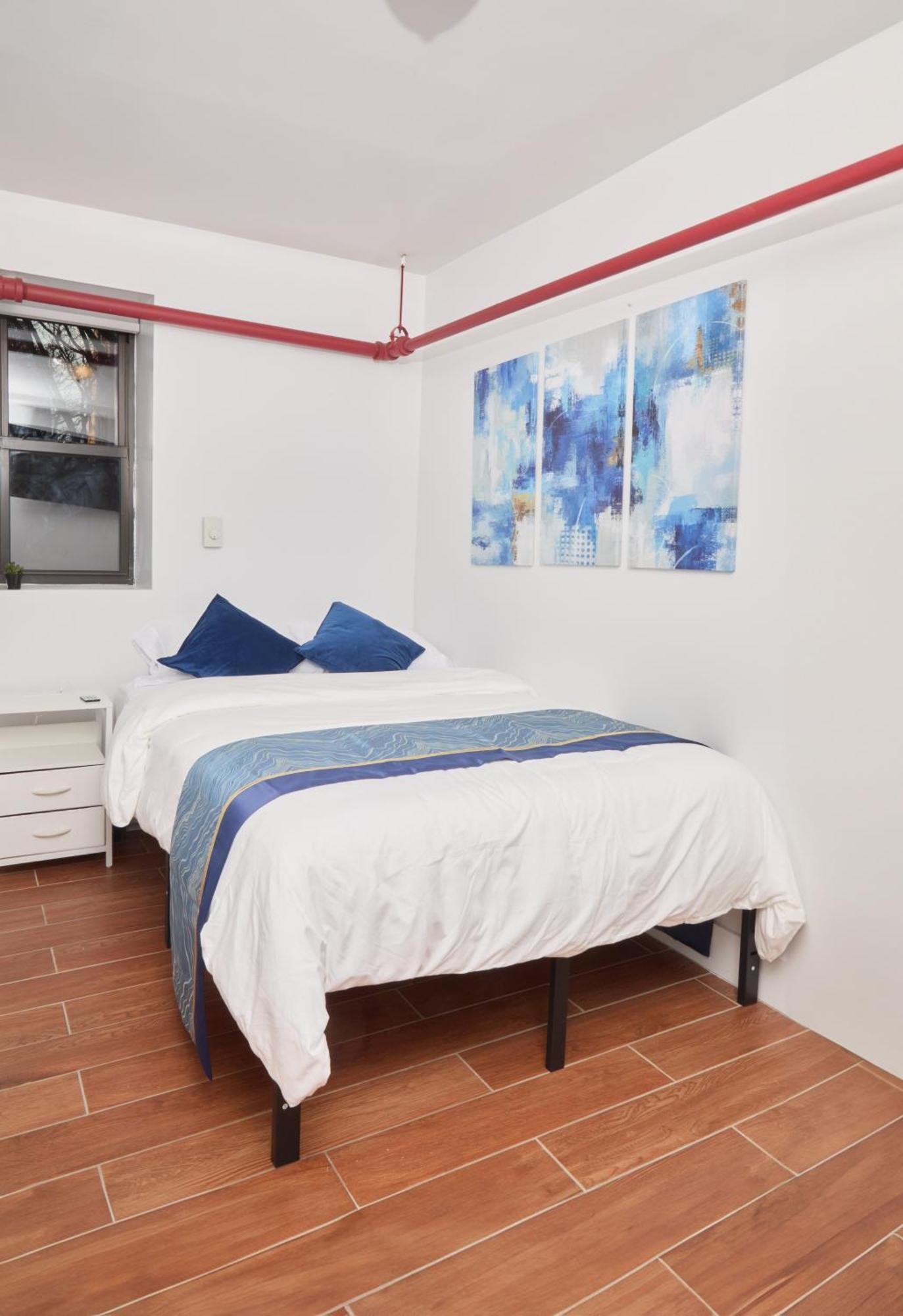 Comfy In Hell's Kitchen Guest house