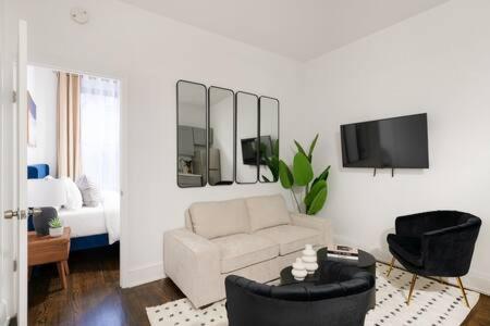 Apartment 91-2a Stylish 3br 2bth With W D New York