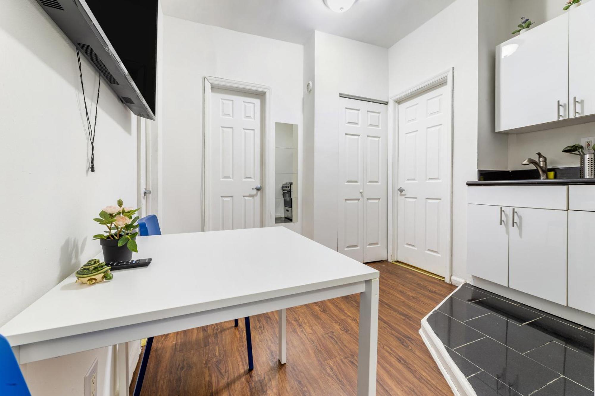 Modern Ny Style 2bd In Upper East Side Manhattan *