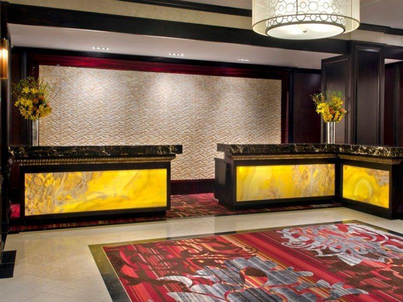 Marriott East Side 4*