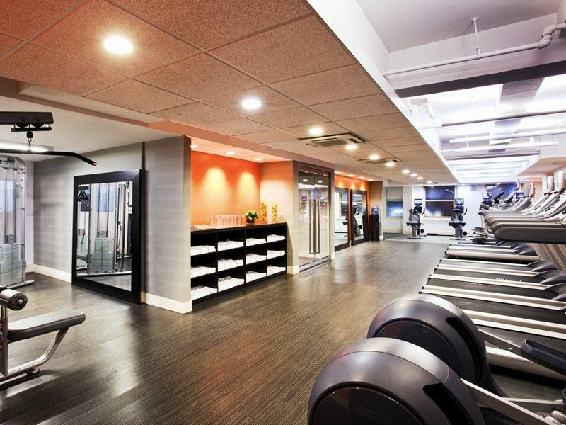 Row Nyc At Times Square