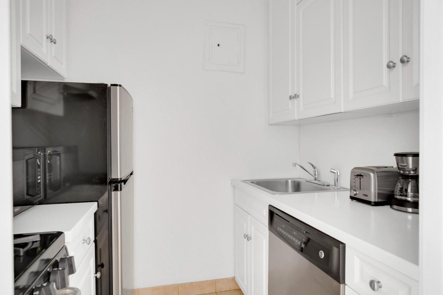Apartment Midtown 1br W Gym Doorman Nr Grand Nyc-748 *