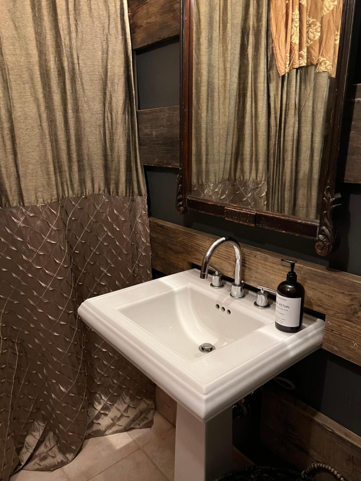 Soul Food 'mont Morris' Guest house 3*