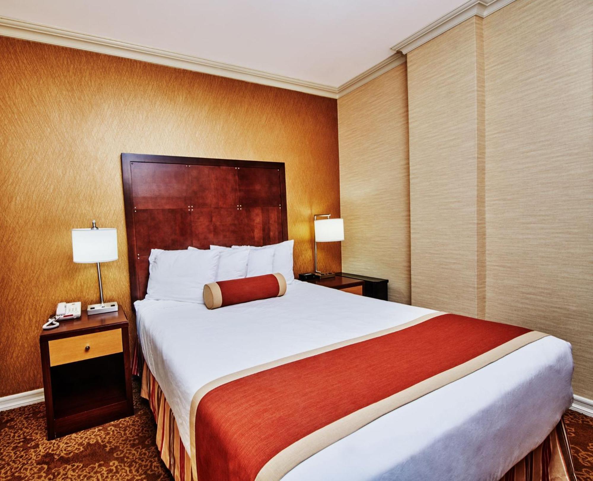 Radio Aparthotel New York