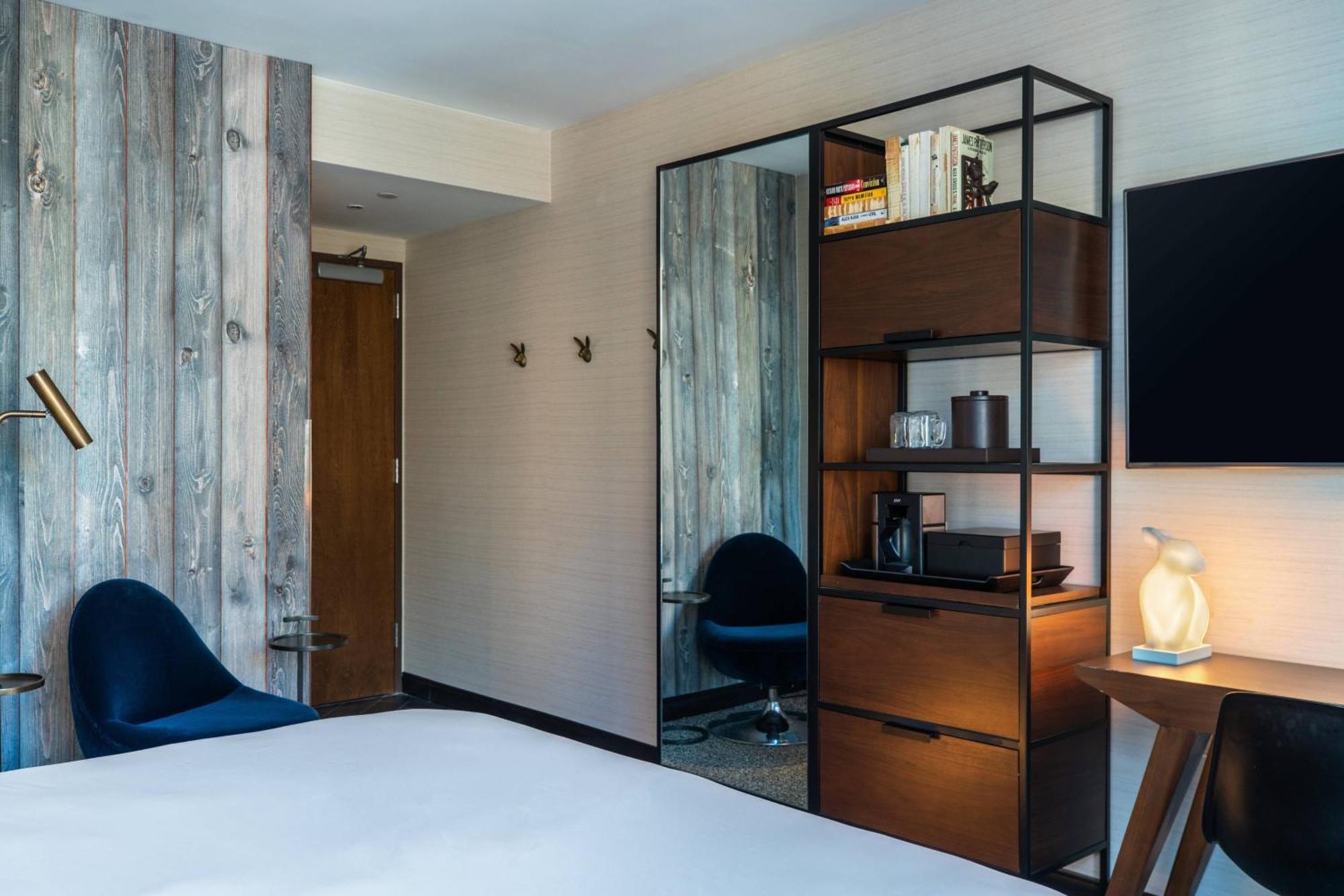 Hotel Renaissance Chelsea New York