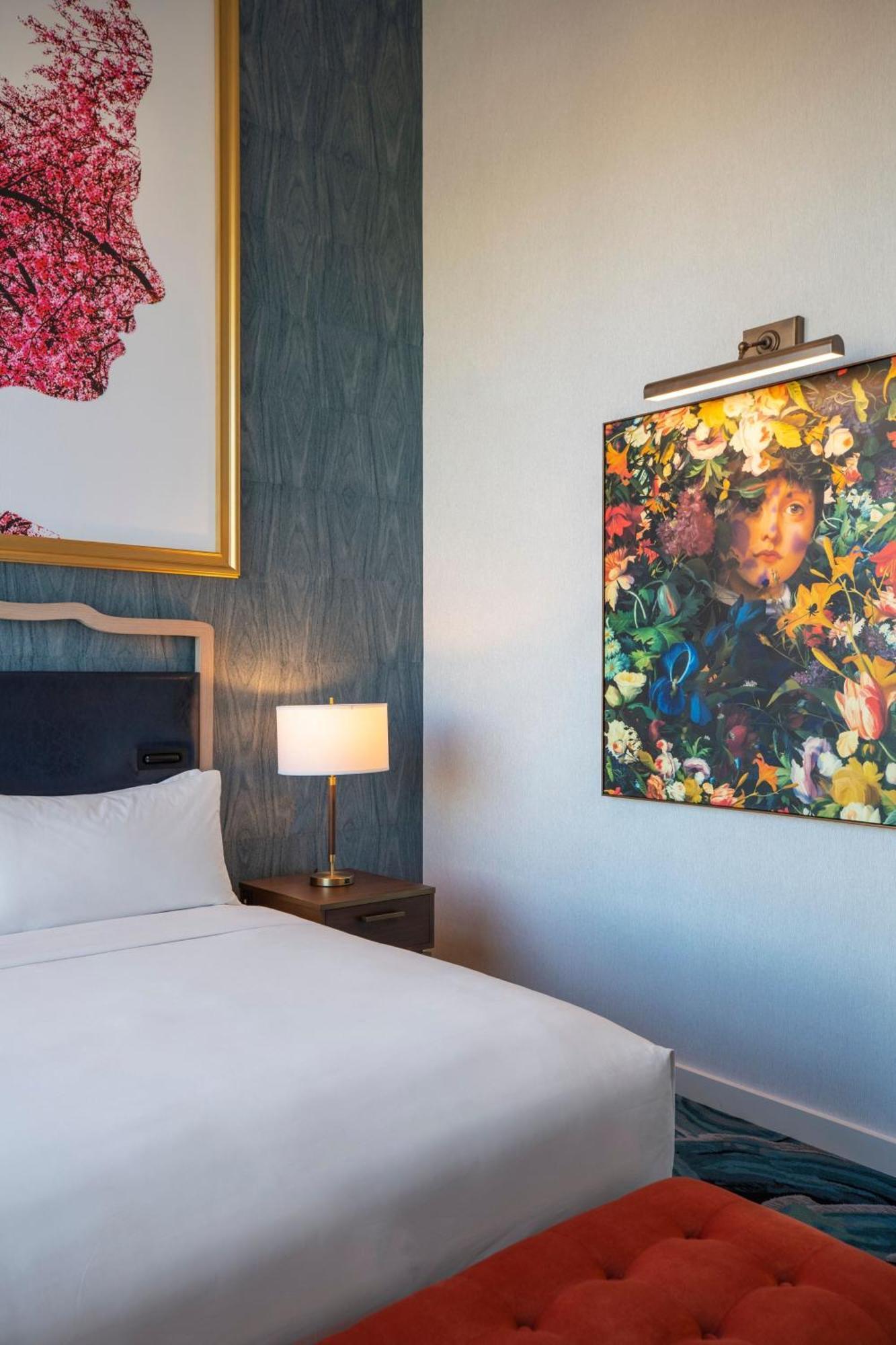 Hotel Renaissance Chelsea New York