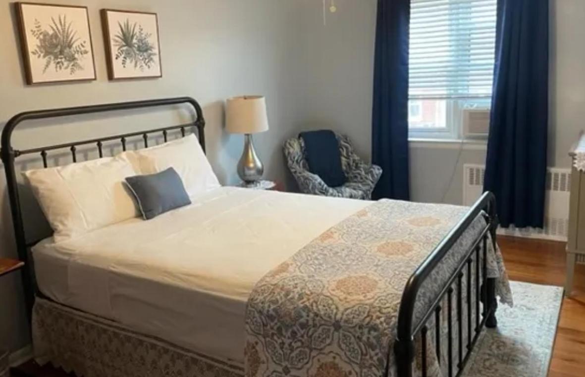 Breathtaking 3 Bedroom In Nyc! *
