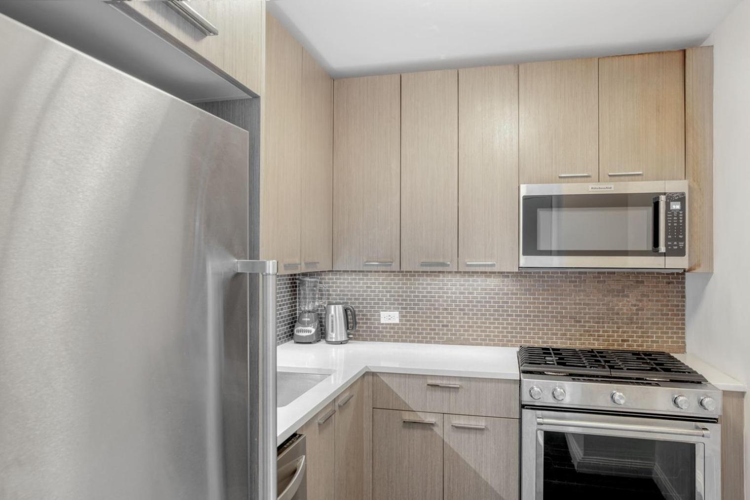 Apartment Tribeca W Tons Of Light Gym Pool Nyc-118 *