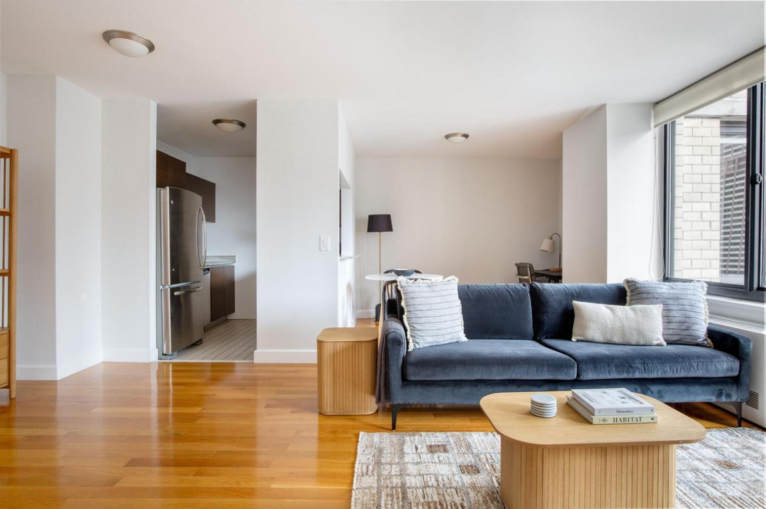 Apartment Midtown 1br W Gym Elevator Nr Rockefeller Ctr Nyc-1401 New York