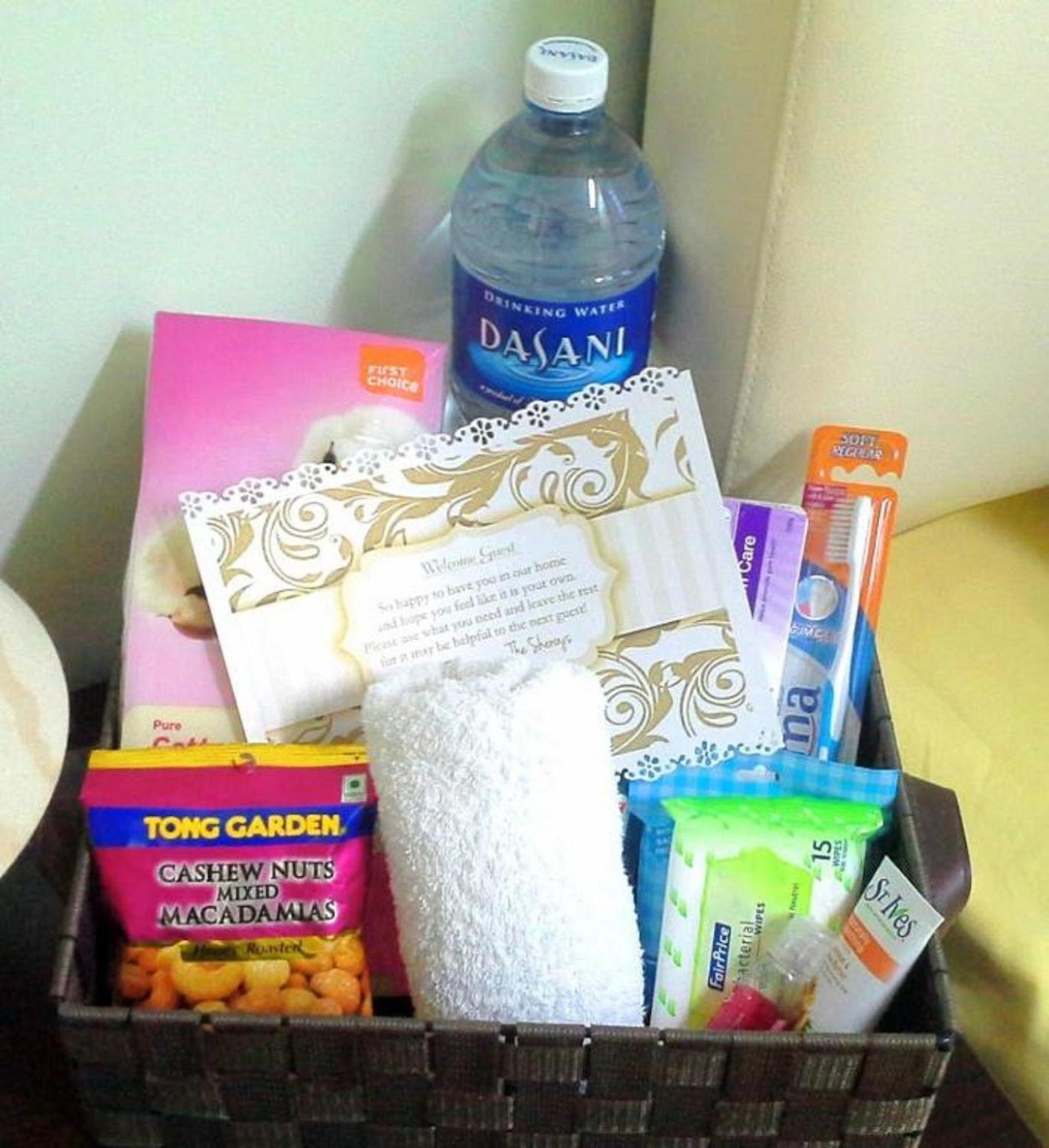 Men House Jfk Airport New York