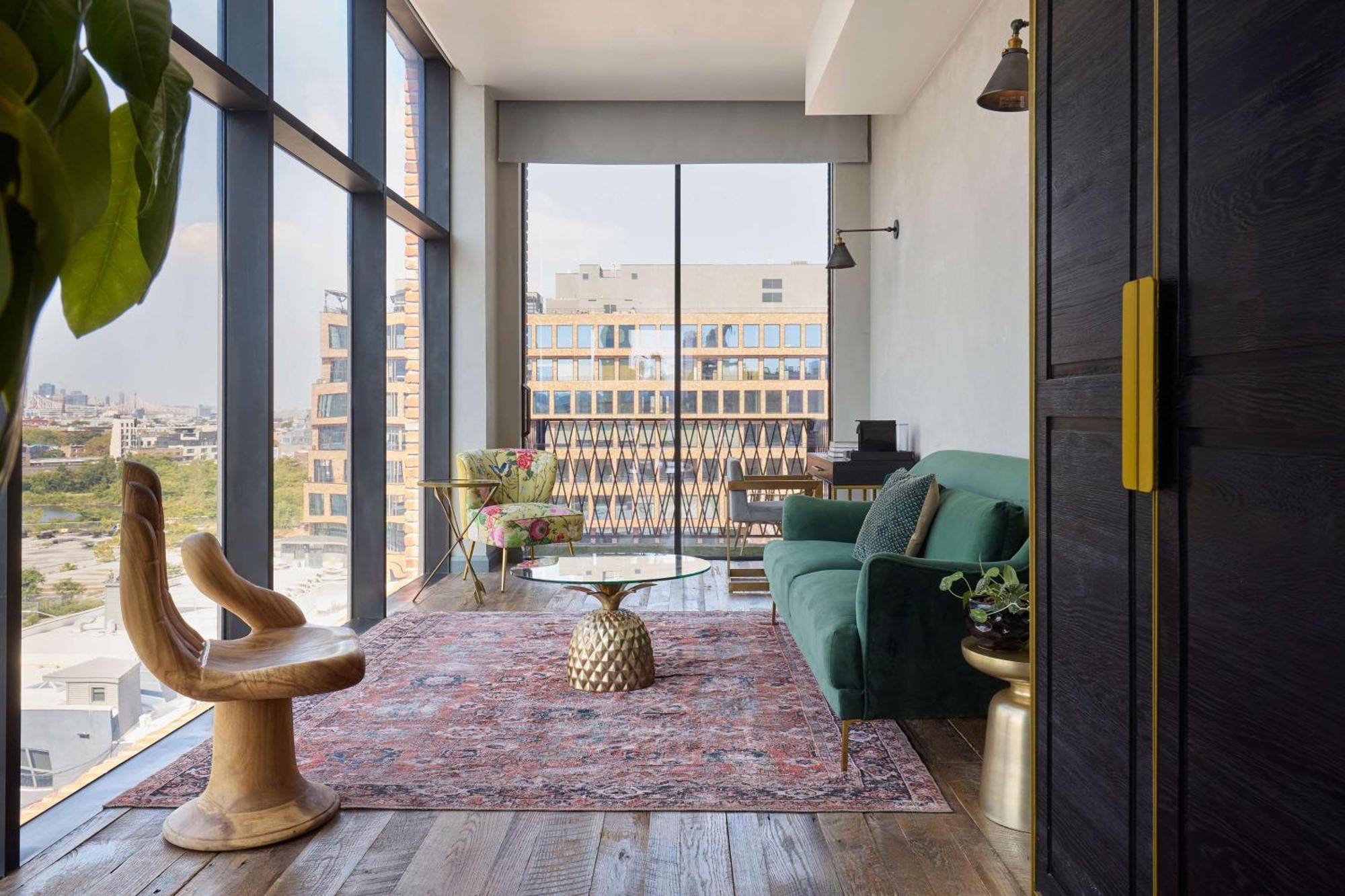 Arlo Williamsburg 5*