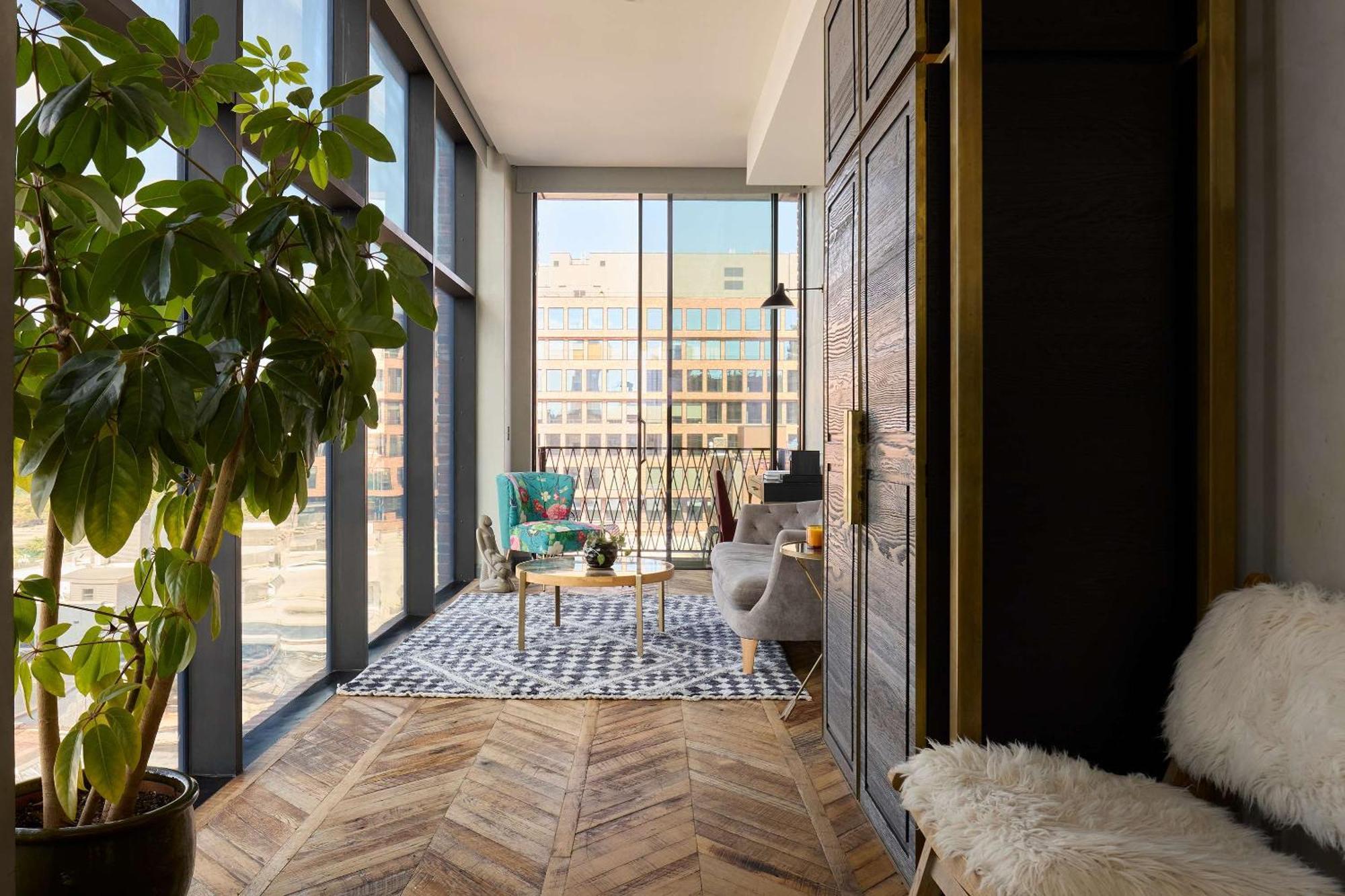 Arlo Williamsburg Hotel