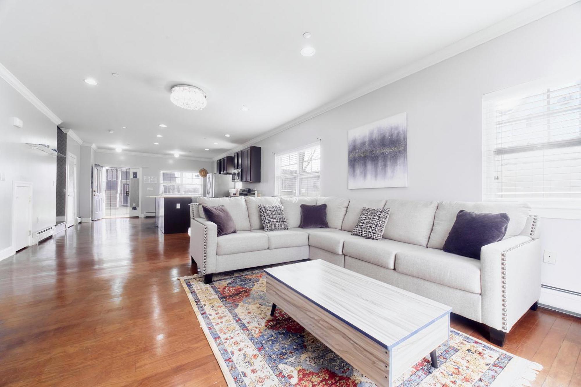 Hotel Waterfront Gem Duplex 3 Bedroom 2floor In Whitestone Bronx Free Parking