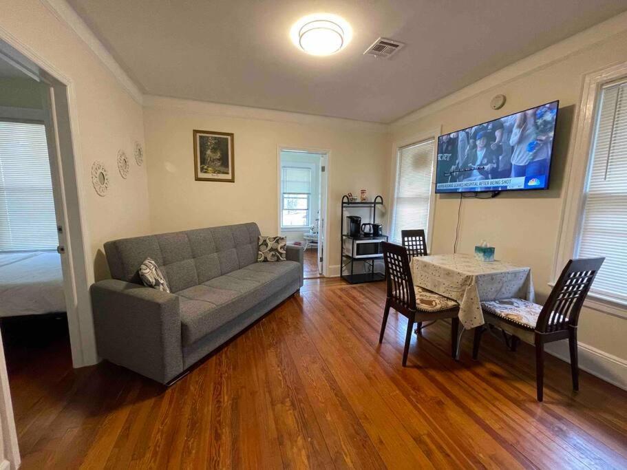 Entire Cozy 1br In Heart Of Queens L Appartement *