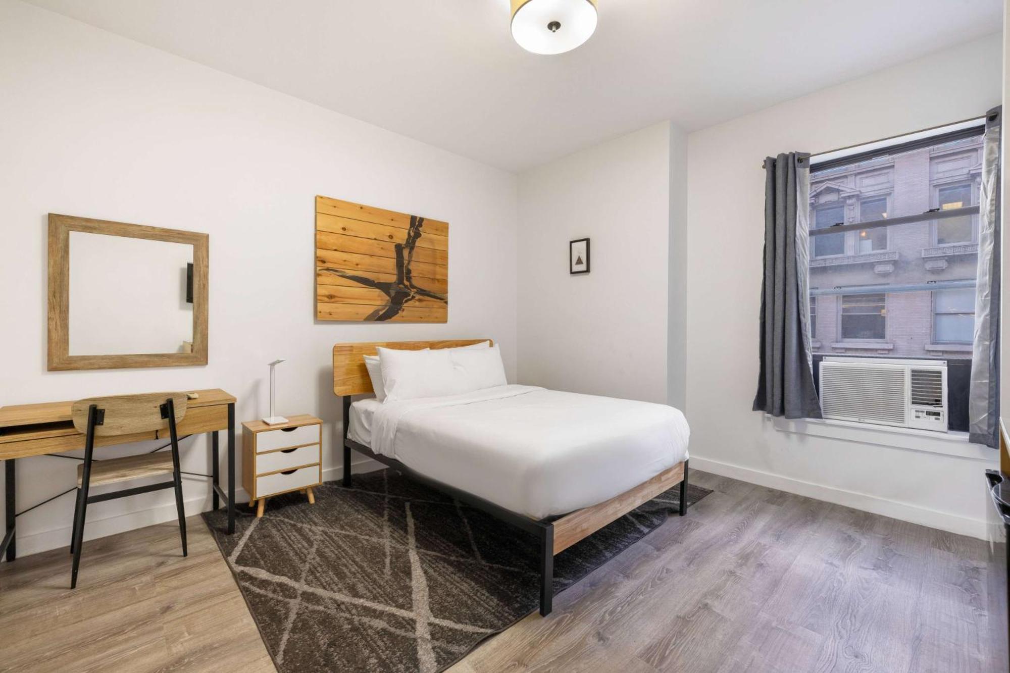 27 By Luxurban Hotel