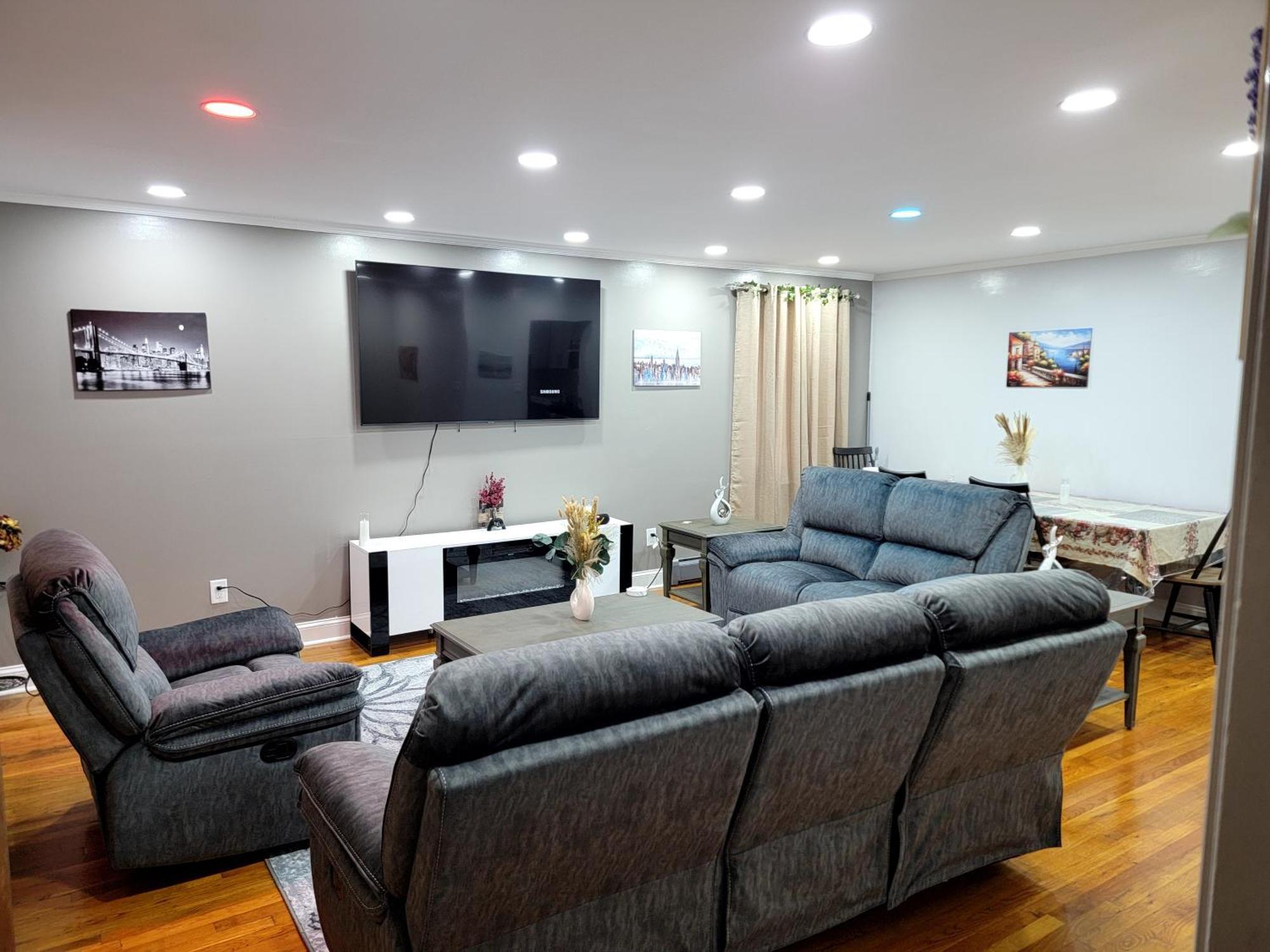 Cozy Shared With Host Apartment *