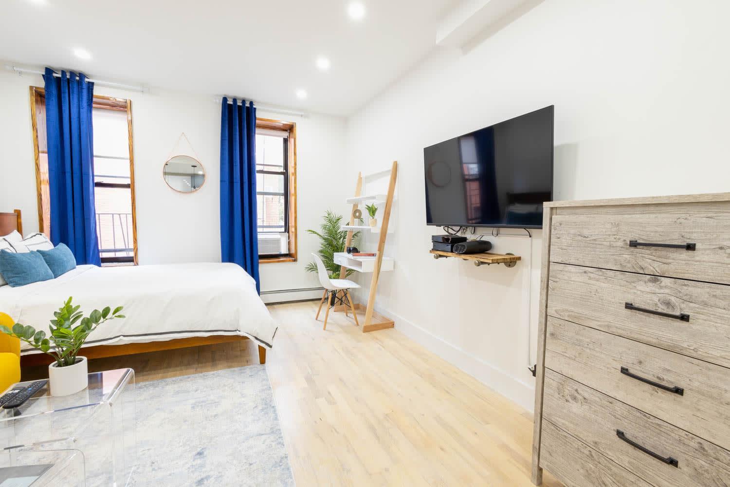 Appartement 1597-13 I Brand New Prime Upper East W&d