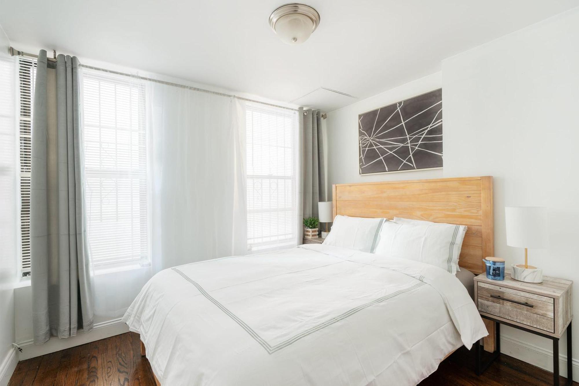 Appartement 1435-3-3 Bedrooms 2bath W D Prime Upper East New York