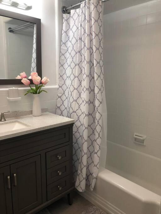 Apartment Private In Townhouse W 2 Baths Fq Beds 1-3ppl New York