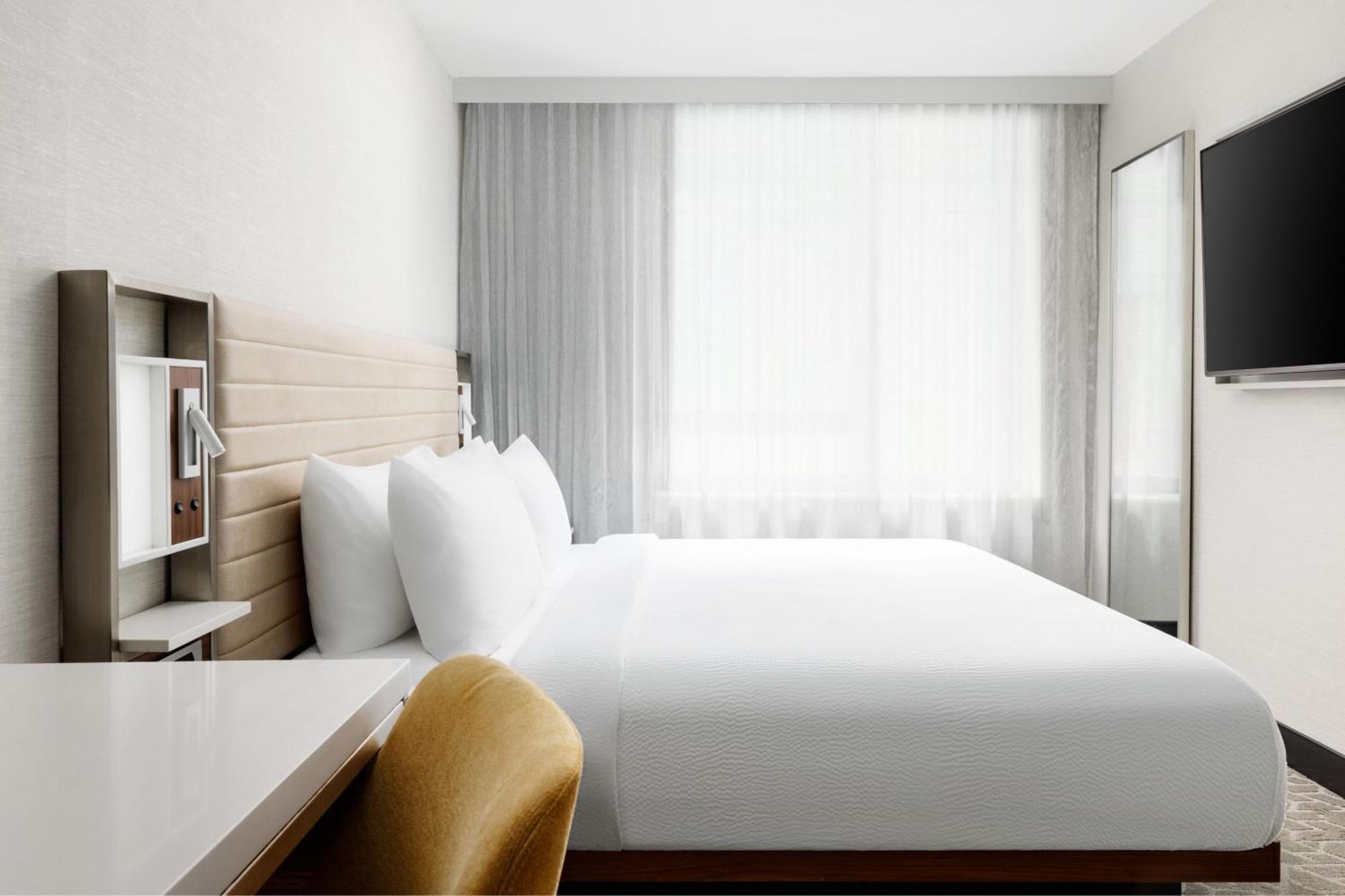 Springhill By Marriott Manhattan/times Square South 4*
