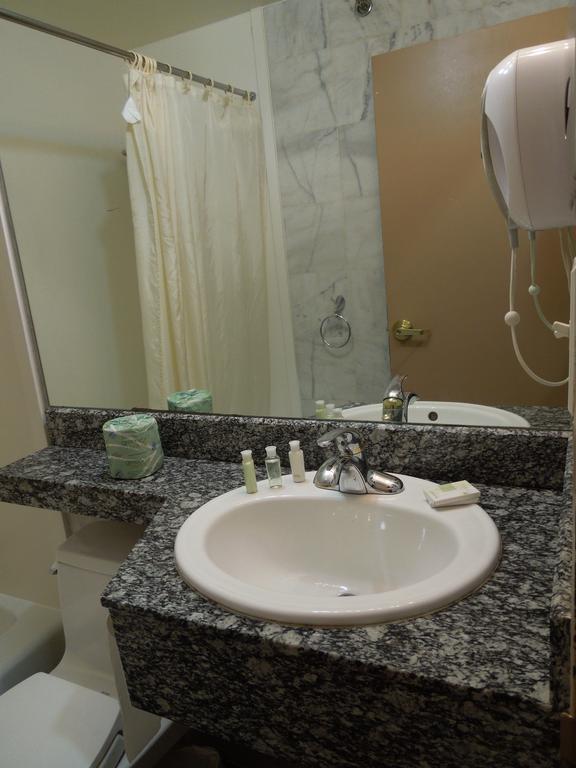 Motel Red Carpet Brooklyn 2*