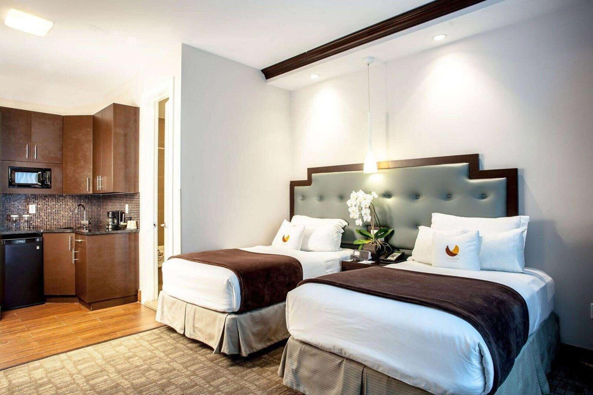 Aura Brooklyn 4* New York