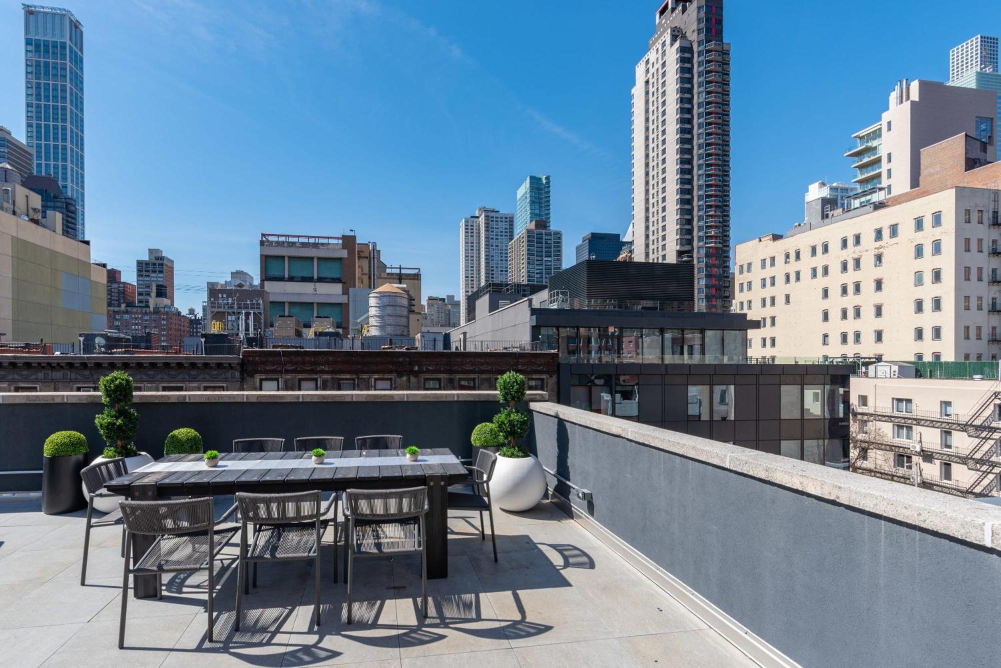 3br Penthouse With Massive Private Rooftop Appartement New York