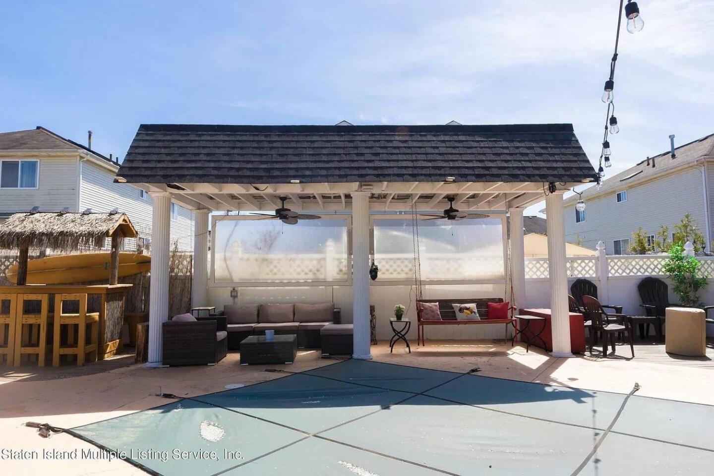 Like In Nyc W/5 Bedrooms And Pool Holiday home New York