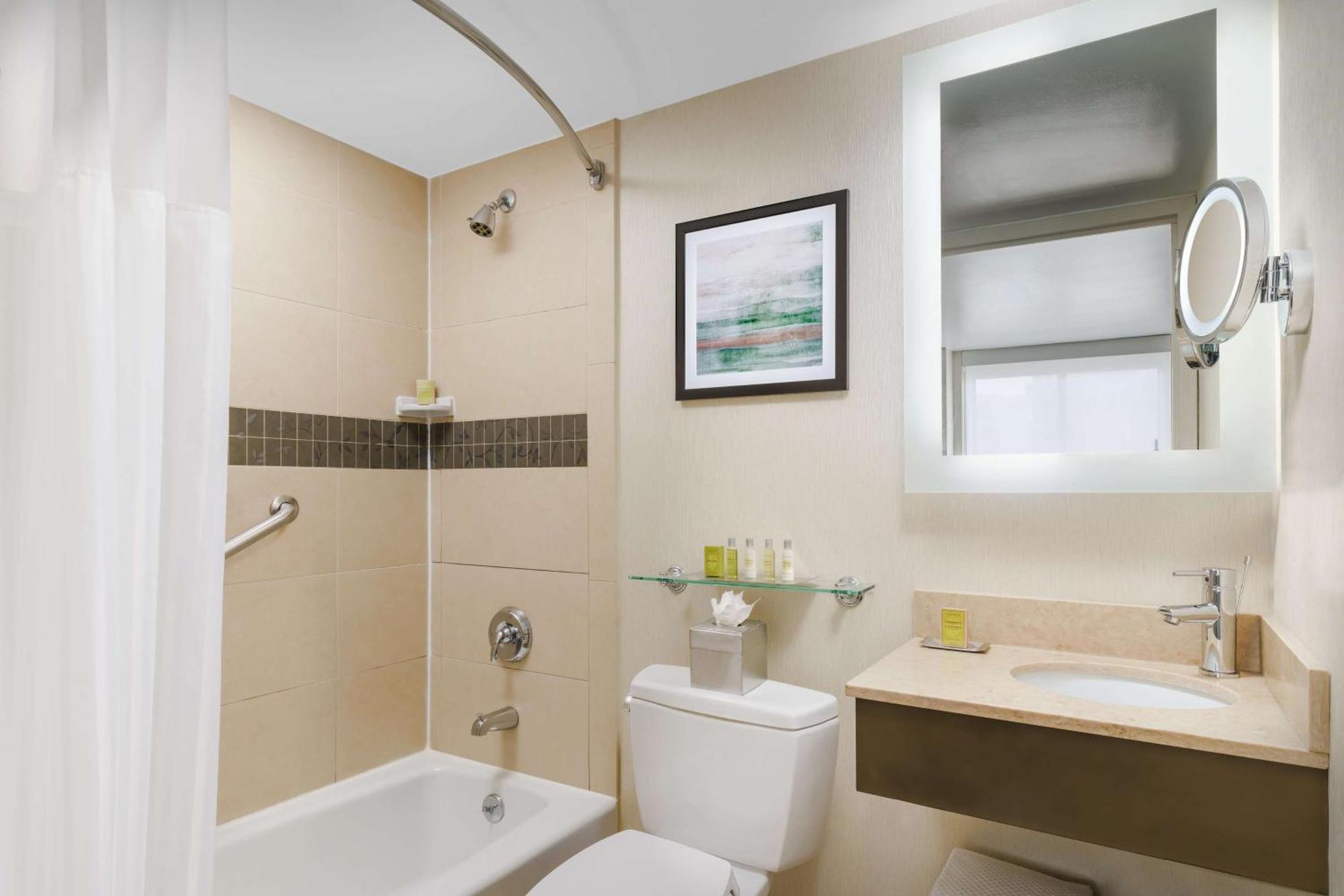 Hotel Doubletree By Hilton - Chelsea 4*